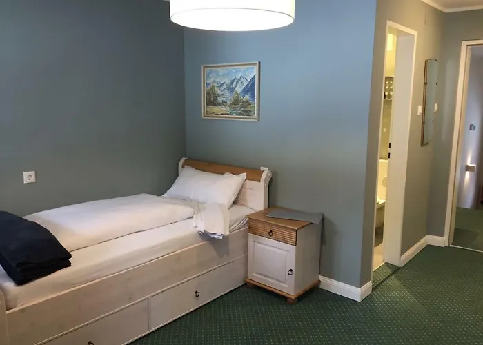 Sonneck Pensionat 3*